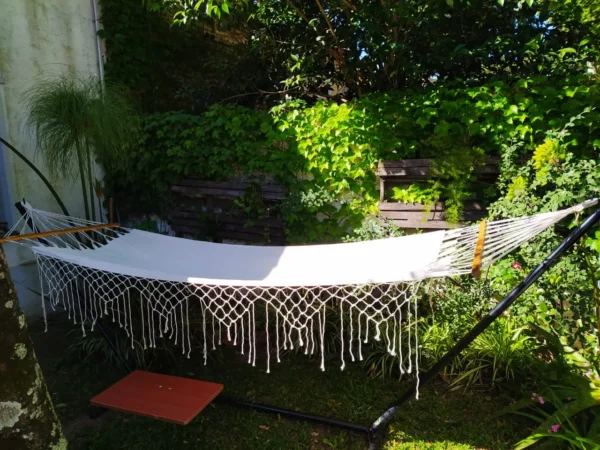 Soporte y Hamaca con Bastidor de Madera